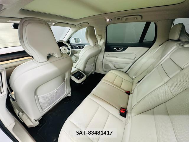 Volvo V60 2018-12 8373892-3