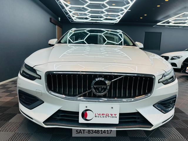 Volvo V60 2018-12 8373892-6