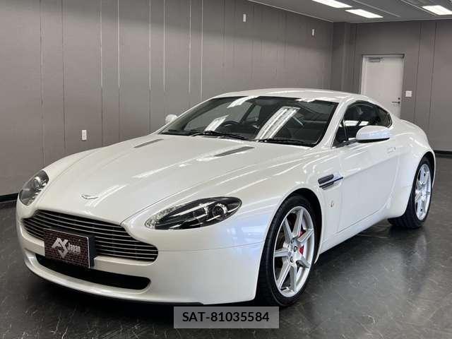 Aston Martin V8 2008-01 8374353-12