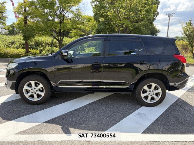 Toyota VANGUARD 2011-09 8372540-10