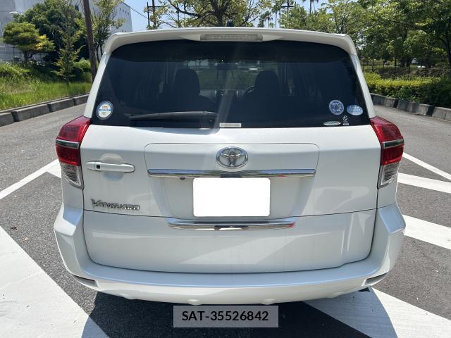 Toyota VANGUARD 2013-07 8372544-1