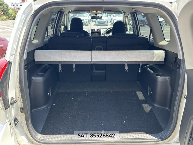 Toyota VANGUARD 2013-07 8372544-18