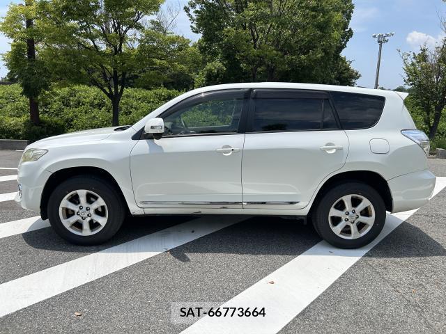 Toyota VANGUARD 2012-06 8372546-10