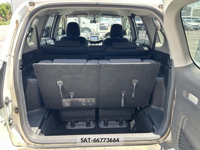 Toyota VANGUARD 2012-06 8372546-18