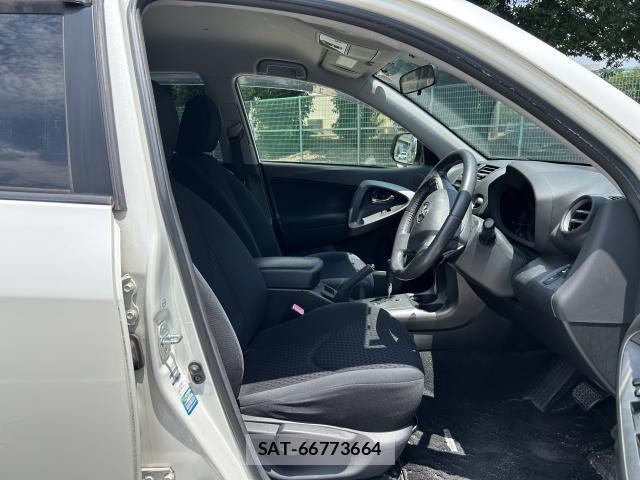 Toyota VANGUARD 2012-06 8372546-5