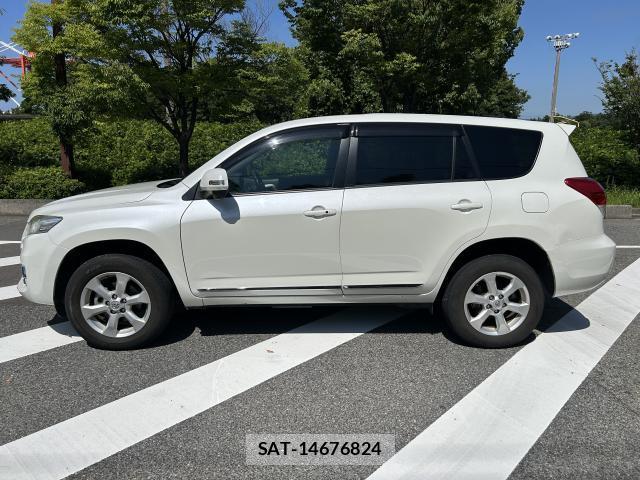 Toyota VANGUARD 2011-08 8372547-10