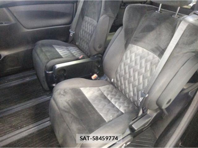 Toyota VELLFIRE 2020-03 8373079-3