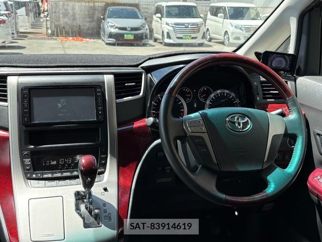 Toyota VELLFIRE 2009-04 8372660-15