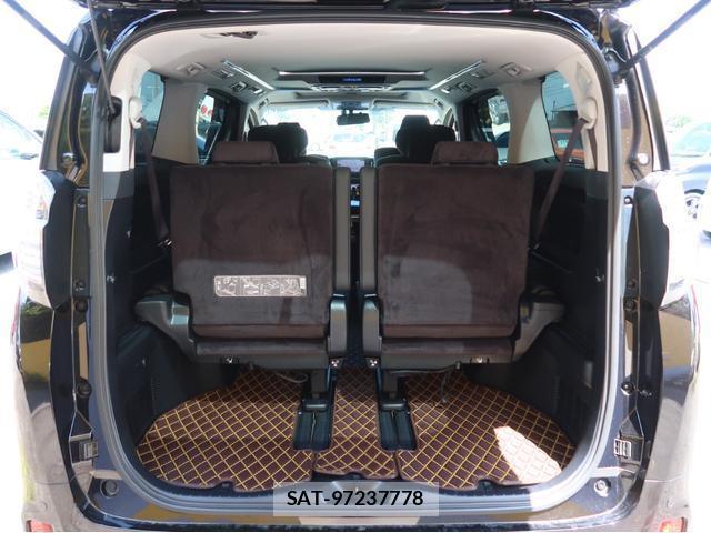 Toyota VELLFIRE 2015-11 8372684-11