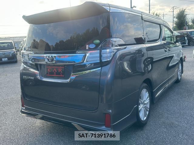 Toyota VELLFIRE 2017-06 8373272-2