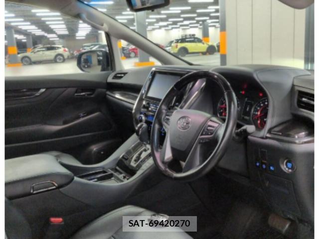 Toyota VELLFIRE 2018-01 8373980-2