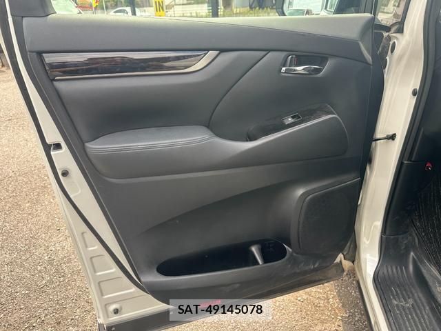 Toyota VELLFIRE 2018-12 8373983-19