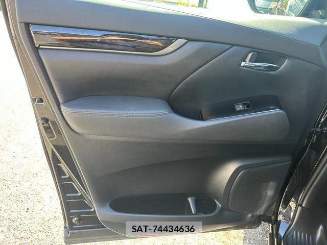 Toyota VELLFIRE 2018-07 8373987-18
