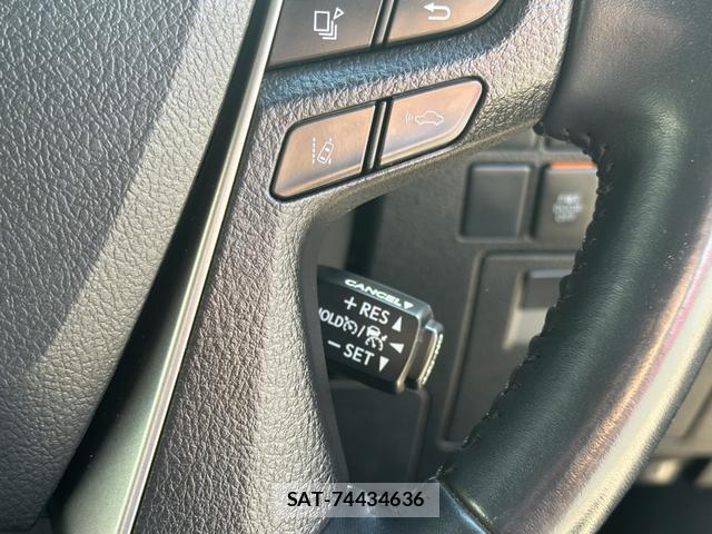 Toyota VELLFIRE 2018-07 8373987-6