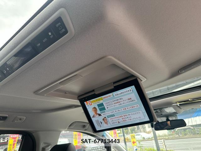 Toyota VELLFIRE 2020-10 8374007-2