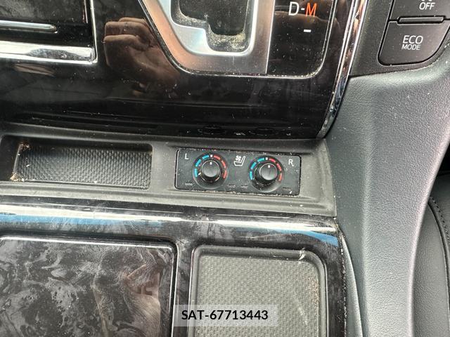Toyota VELLFIRE 2020-10 8374007-9