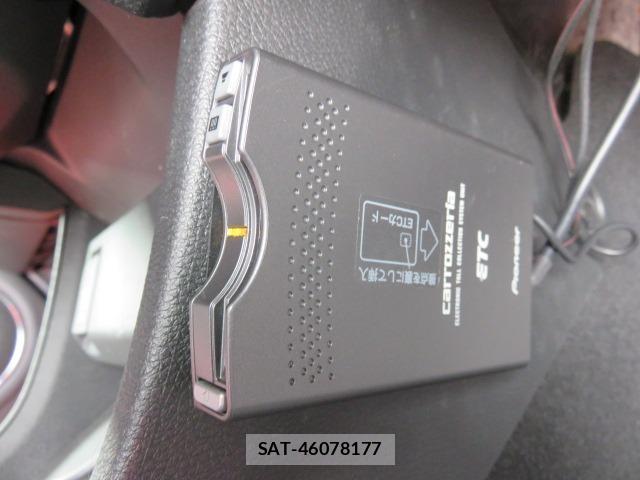 Honda VEZEL 2014-01 8372558-8