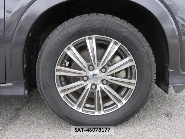 Honda VEZEL 2014-01 8372558-9
