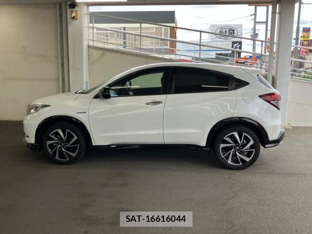 Honda VEZEL 2017-07 8372593-1