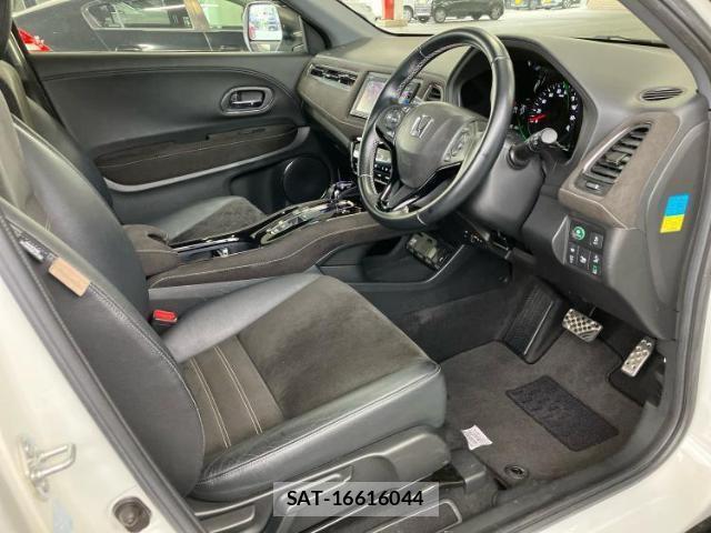 Honda VEZEL 2017-07 8372593-3