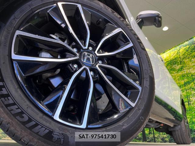 Honda VEZEL 2023-11 8372677-12