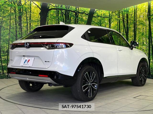 Honda VEZEL 2023-11 8372677-16