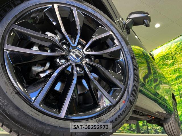 Honda VEZEL 2025-10 8372678-12