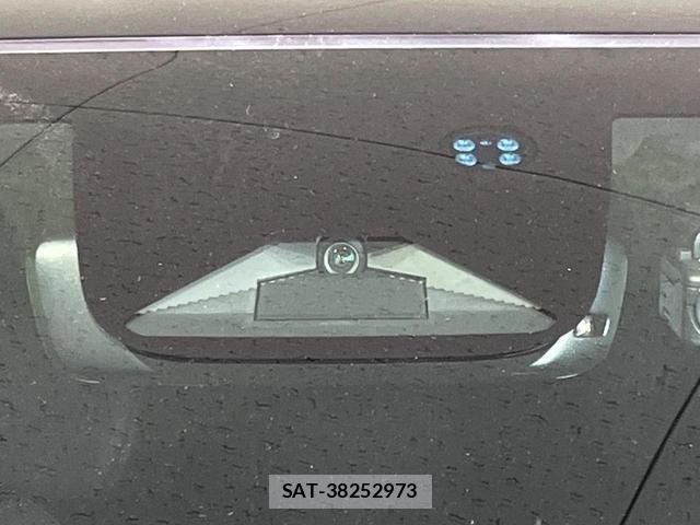 Honda VEZEL 2025-10 8372678-5