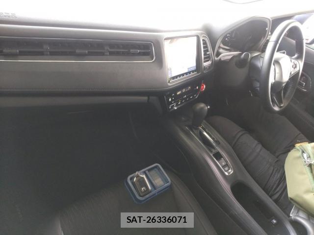 Honda VEZEL 2019-05 8372889-2