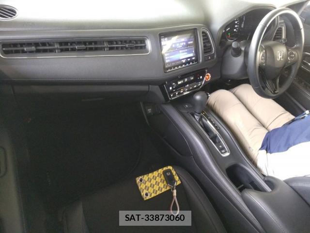 Honda VEZEL 2019-11 8372923-2