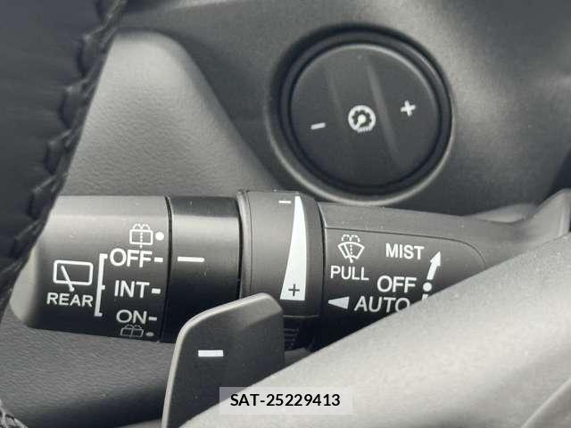Honda VEZEL 2026-08 8372943-15