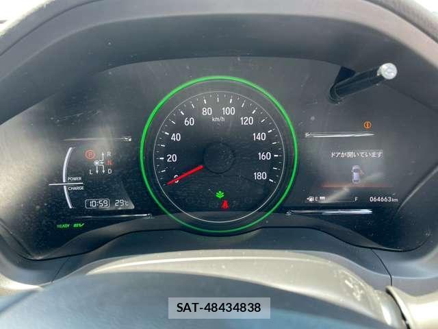 Honda VEZEL 2018-05 8373646-10