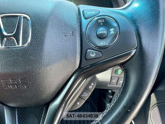 Honda VEZEL 2018-05 8373646-12