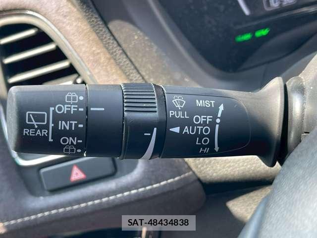 Honda VEZEL 2018-05 8373646-16
