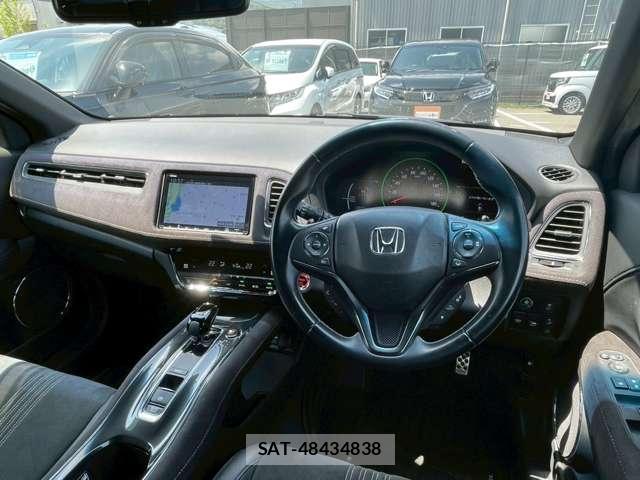 Honda VEZEL 2018-05 8373646-2
