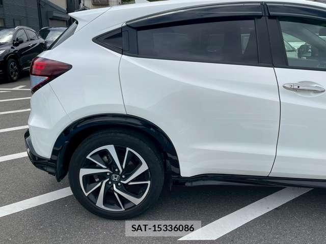 Honda VEZEL 2017-06 8373669-11
