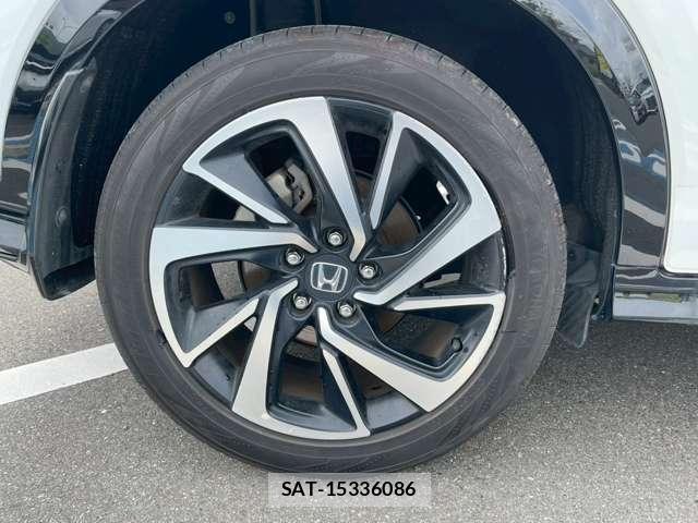 Honda VEZEL 2017-06 8373669-12