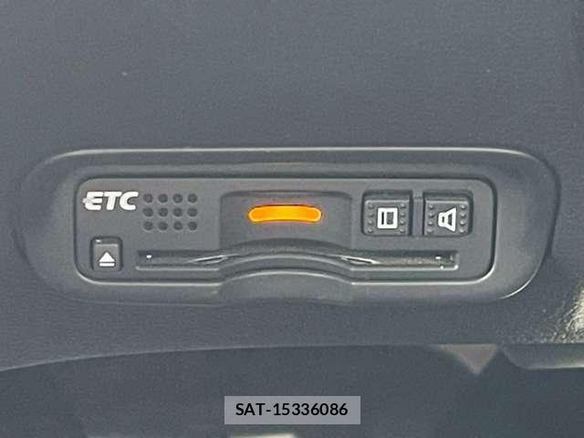 Honda VEZEL 2017-06 8373669-6