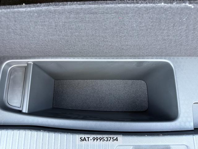 Honda VEZEL 2014-10 8373697-18