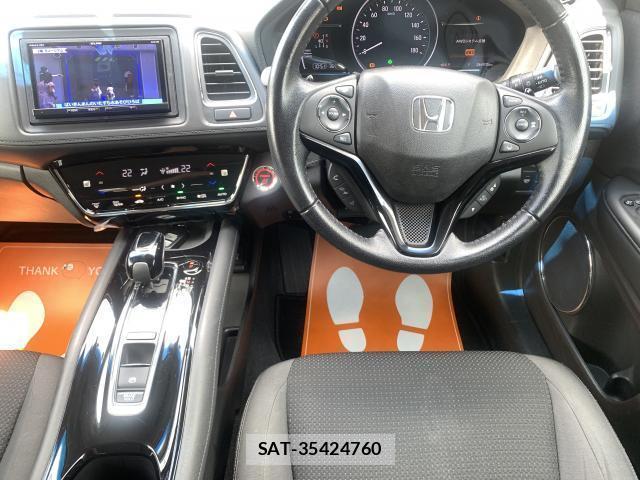 Honda VEZEL 2018-06 8373806-17