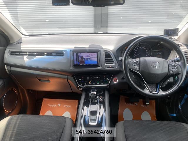 Honda VEZEL 2018-06 8373806-2