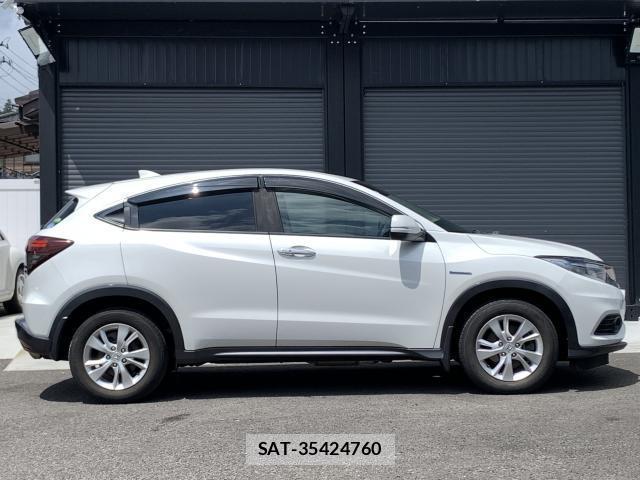 Honda VEZEL 2018-06 8373806-3