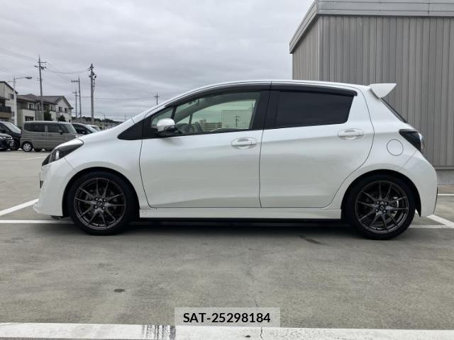 Toyota VITZ 2014-06 8372533-1