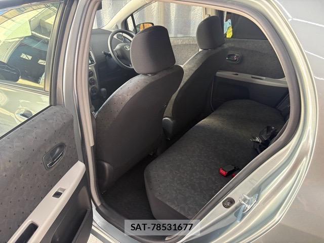 Toyota VITZ 2009-07 8373820-13