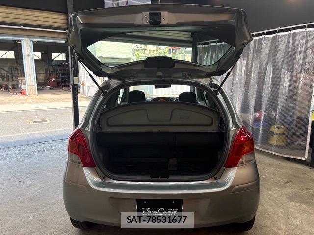 Toyota VITZ 2009-07 8373820-8