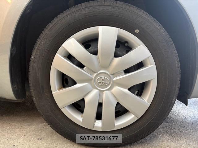 Toyota VITZ 2009-07 8373820-9