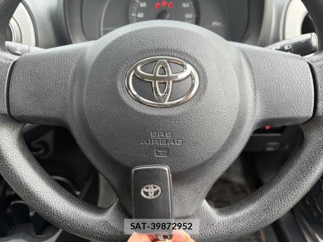 Toyota VITZ 2012-03 8374096-12