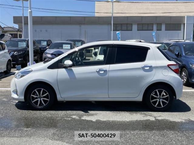 Toyota VITZ 2018-02 8374098-1