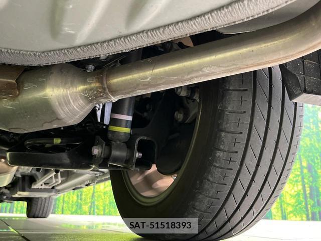 Toyota VOXY 2023-07 8372470-19