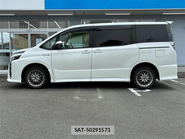 Toyota VOXY 2017-09 8372487-1